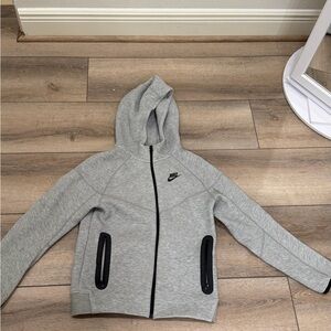 Nike Heather Gray sweater with Black Trim